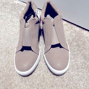 Mia sneaker wedges New